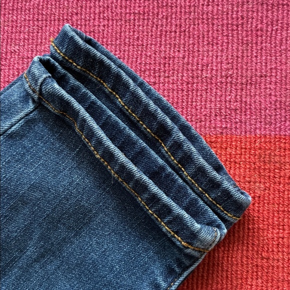 Judy Blue Relaxed Fit crop jeans - Picture 7 of 8